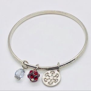 ❤️ silver tone bangle with three charms❤️